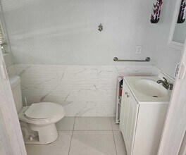 1943 Kirk Rd, Unit PH57K in West Palm Beach, FL - Foto de edificio - Building Photo