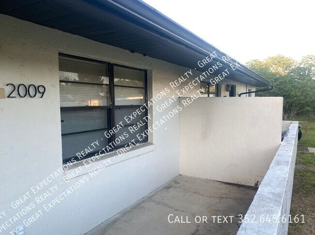 2009 NE 17th Pl in Ocala, FL - Building Photo - Building Photo