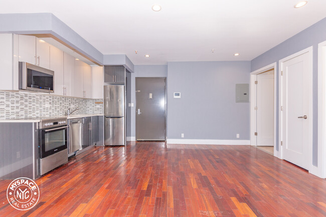 804 Jefferson Ave, Unit 1E in Brooklyn, NY - Building Photo - Building Photo