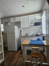 36 Coconut Ave in Hallandale Beach, FL - Building Photo - Building Photo