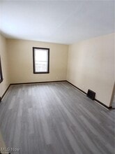 75 S Schenley Ave in Youngstown, OH - Building Photo - Building Photo