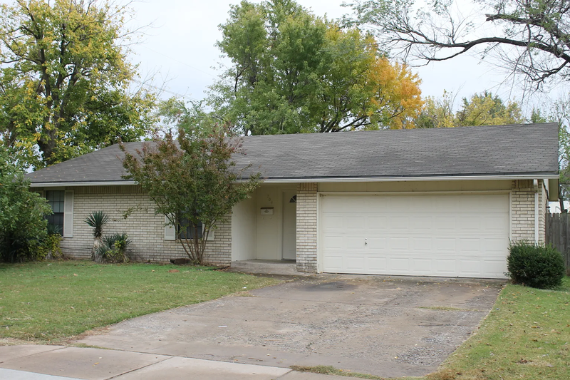 704 W 20th St in Tulsa, OK - Foto de edificio