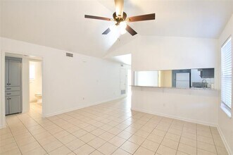 1120 Holt Ave in Waco, TX - Building Photo - Building Photo