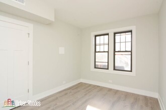 1128 Maple Ave, Unit A05C in Evanston, IL - Building Photo - Building Photo