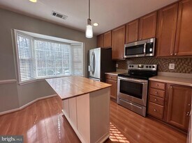 5832 First Lndg Wy in Burke Centre, VA - Building Photo