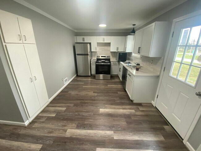 940 Fred W Moore Hwy in St Clair, MI - Building Photo - Building Photo