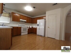 5211 James Loop in Killeen, TX - Building Photo - Building Photo