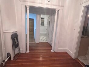 97 Franklin St, Unit 1 in Boston, MA - Building Photo - Building Photo