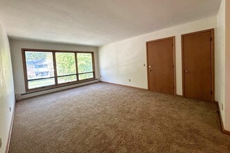 2409 Fremont Ave in Madison, WI - Building Photo - Building Photo
