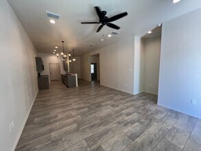 1124 N 7th St in Wolfforth, TX - Building Photo - Building Photo