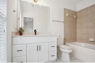 1386 Thornborough Dr in Alpharetta, GA - Building Photo - Building Photo