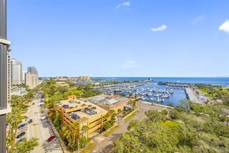 1 Beach Dr SE in St. Petersburg, FL - Building Photo - Building Photo