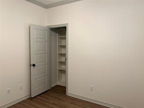 1715 Alamo Xing Rd in Tyler, TX - Building Photo - Building Photo