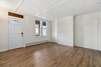 306 7th Ave in Carnegie, PA - Foto de edificio - Building Photo