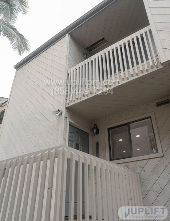 2030 Felspar St in San Diego, CA - Building Photo