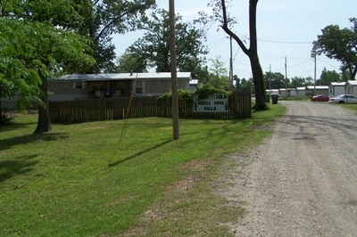 Caddo Hills Mobile Home villa in Mooringsport, LA - Building Photo