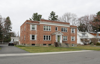 2 Cambridge Rd in Albany, NY - Building Photo - Building Photo