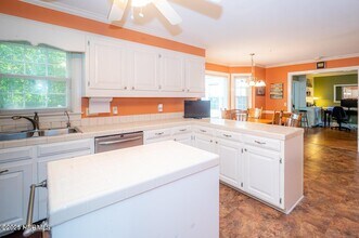 605 Winstead Rd in Greenville, NC - Building Photo - Building Photo