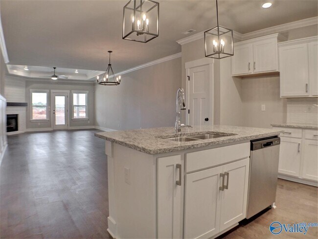 439 Ripple Lk Dr SW in Huntsville, AL - Building Photo - Building Photo