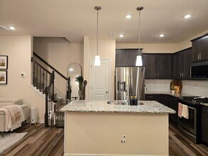 607 Bucknell Way in Durham, NC - Foto de edificio - Building Photo