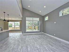 16310 Forest Way in Austin, TX - Building Photo - Building Photo