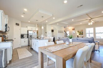 1046 Creek Wy in Clarksville, TN - Building Photo - Building Photo