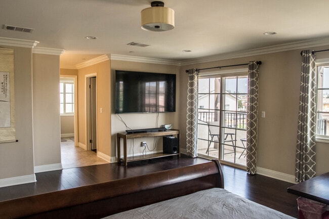 property at 328 S Alhambra Ave