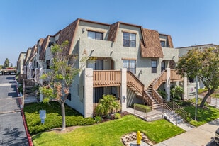 Alva Gardens in Chula Vista, CA - Building Photo