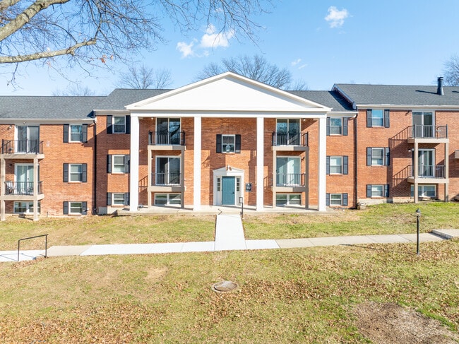 The Reserves at Talon Trace in Cincinnati, OH - Building Photo - Building Photo