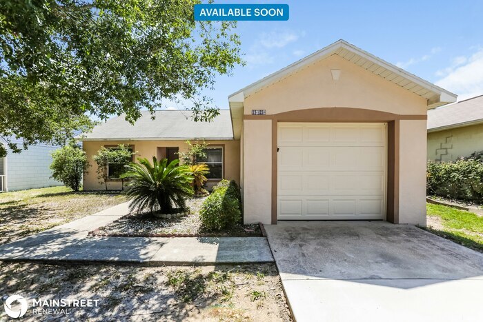 2628 Winchester Cir in Eustis, FL - Building Photo