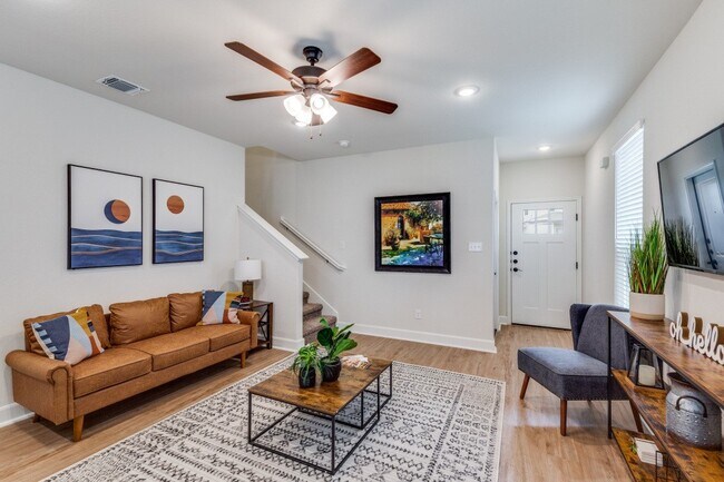 13814 Enzo Gate in San Antonio, TX - Building Photo - Building Photo