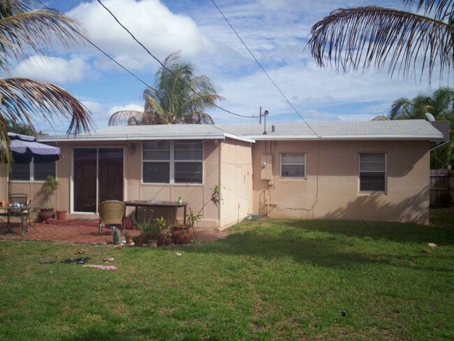 1433 NE 17th Terrace in Fort Lauderdale, FL - Building Photo - Building Photo