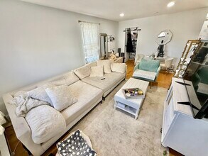 9 Boston St, Unit 3 in Boston, MA - Building Photo - Building Photo
