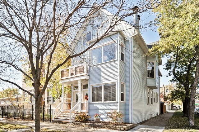 property at 4922 N Janssen Ave