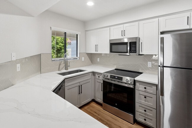 Calista in Scottsdale, AZ - Building Photo - Building Photo