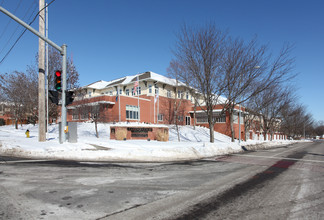 Claridge Court in Prairie Village, KS - Building Photo - Building Photo