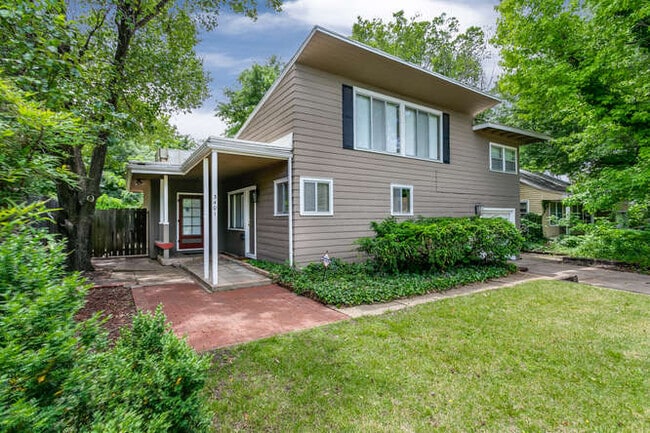 3401 E Bayley St in Wichita, KS - Building Photo - Building Photo