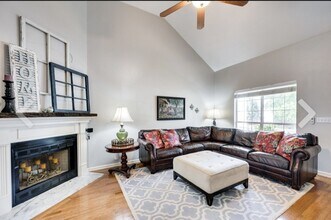 2214 Falcon Creek Dr in Franklin, TN - Building Photo - Building Photo