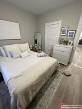 548 E 7th St, Unit 3 in Boston, MA - Foto de edificio - Building Photo