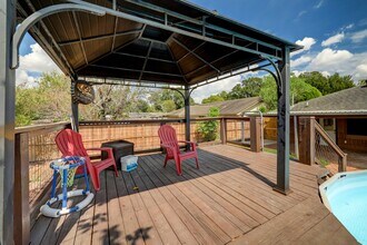 5819 Anaqua Dr in Houston, TX - Building Photo - Building Photo