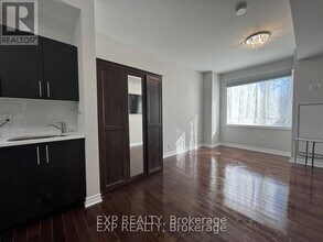 429-429 Kent St in Ottawa, ON - Building Photo - Building Photo