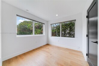 4301 NW 6th Ave in Miami, FL - Building Photo - Building Photo