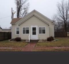 509 N Logan St in Chapman, KS - Foto de edificio - Building Photo