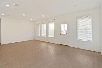 1016 Flameleaf Dr in Princeton, TX - Building Photo - Building Photo