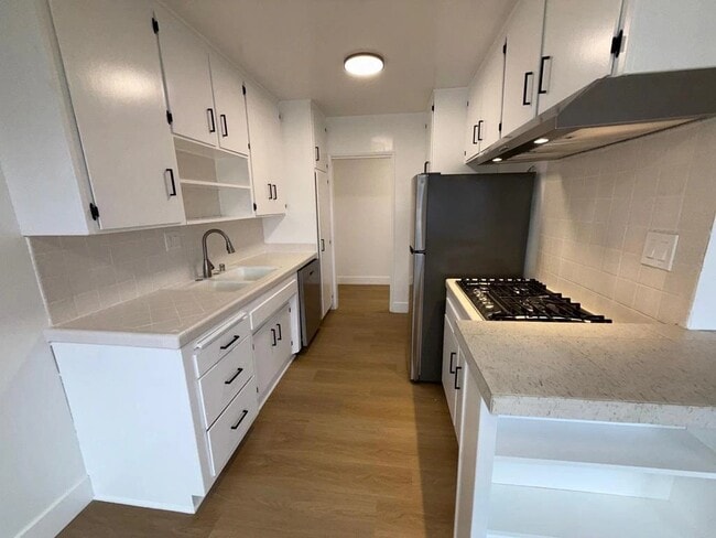 1330 N Gardner St in Los Angeles, CA - Building Photo - Building Photo