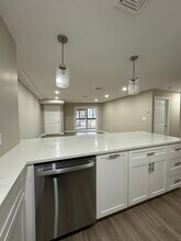 64 Willard St, Unit 110 in Quincy, MA - Building Photo - Building Photo