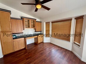 13213 Lynett Ct in Bakersfield, CA - Building Photo - Building Photo