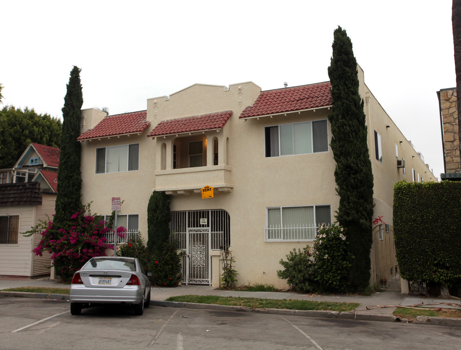 442 Cedar Ave in Long Beach, CA - Foto de edificio