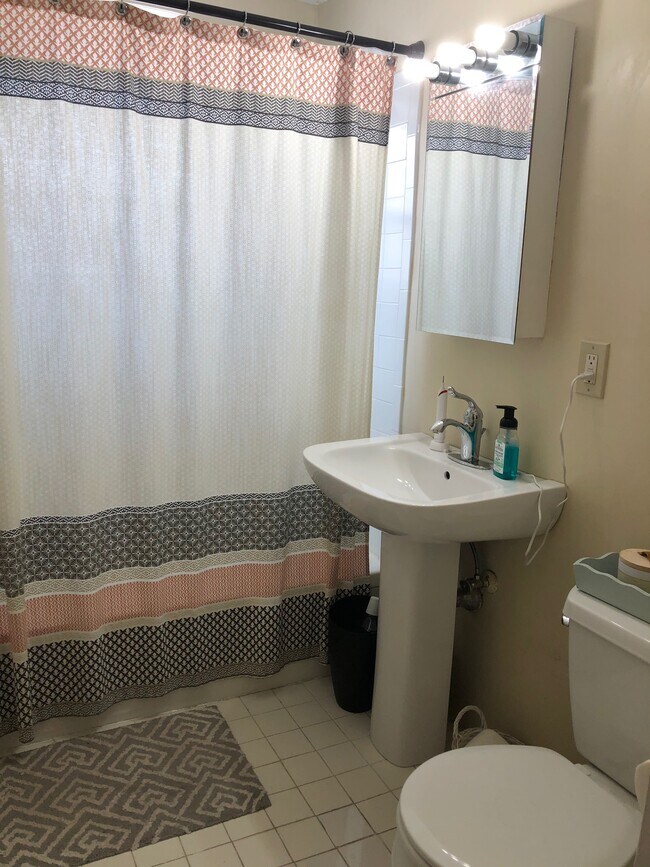 47 Colborne Rd, Unit 5