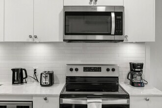 2016-2011 1 Ave NE in Calgary, AB - Building Photo - Building Photo